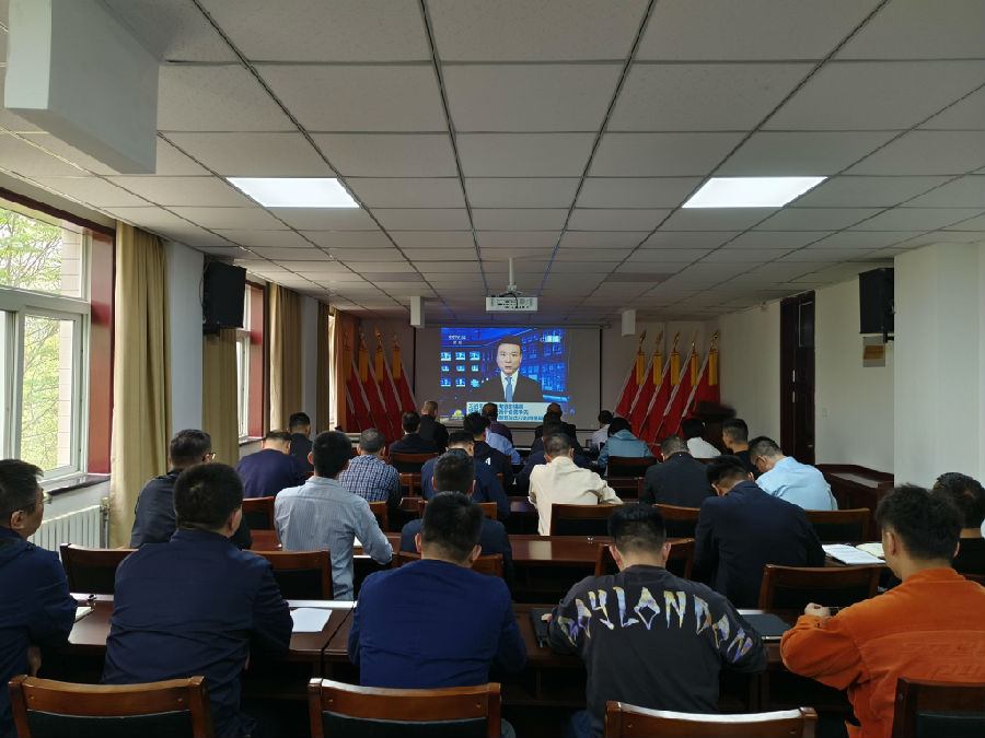 省評(píng)價(jià)中心組織集中學(xué)習(xí)習(xí)近平總書記視察河南重要講話和重要指示批示精神