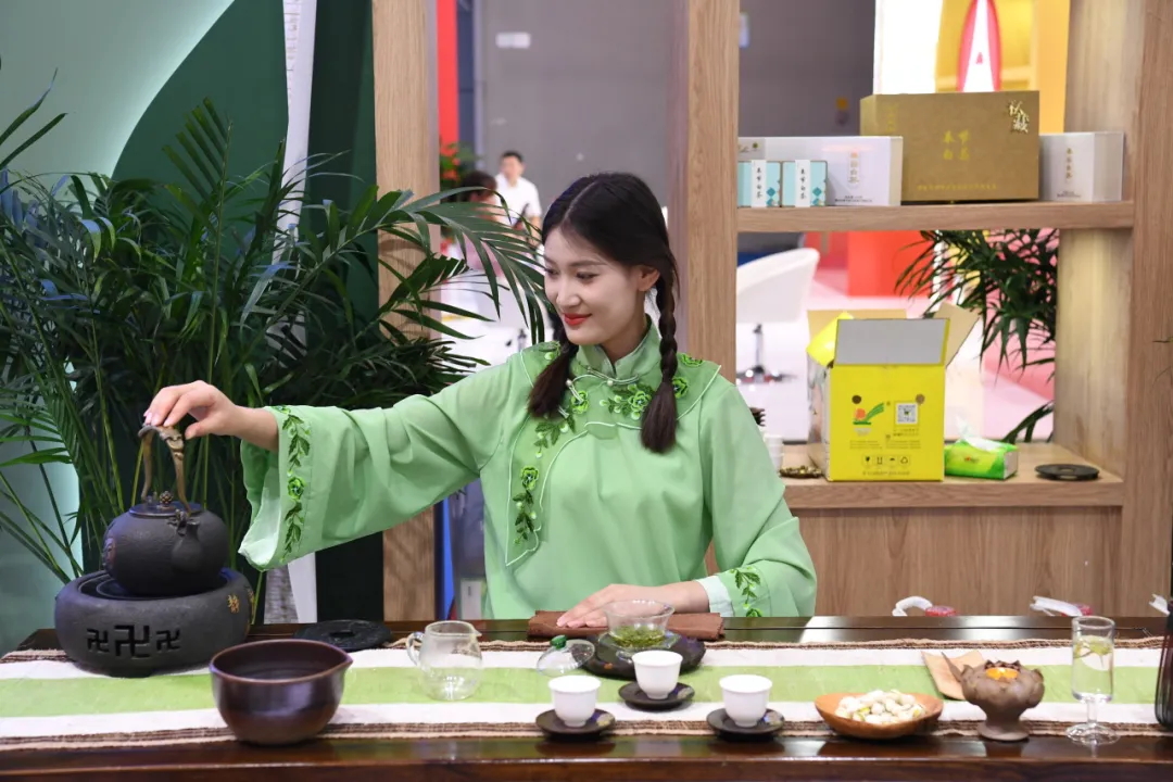 第二屆“一帶一路”國際技能大賽在重慶開幕