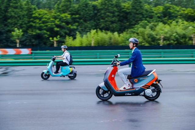 電動(dòng)車蓄電池的壽命延長(zhǎng)方法有哪些？